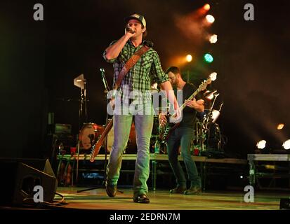 Delray Beach. Februar 2021, 14th. Easton Corbin tritt am 14. Februar 2021 im Old School Square Pavilion in Delray Beach, Florida auf. Kredit: Mpi04/Media Punch/Alamy Live Nachrichten Stockfoto