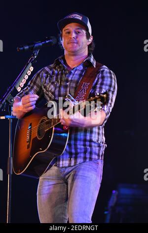 Delray Beach. Februar 2021, 14th. Easton Corbin tritt am 14. Februar 2021 im Old School Square Pavilion in Delray Beach, Florida auf. Kredit: Mpi04/Media Punch/Alamy Live Nachrichten Stockfoto