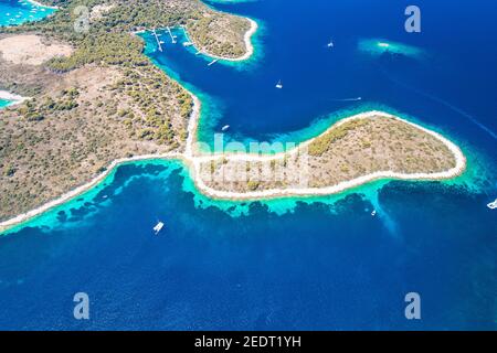 Archipel von Kroatien. Palmizana Bucht und Paklenski Otoci Inseln Luftbild, touristische Region von Dalmatien, Kroatien Stockfoto