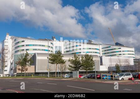 Das moderne Queen Elizabeth Hospital in Edgbaston, Birmingham, Großbritannien Stockfoto