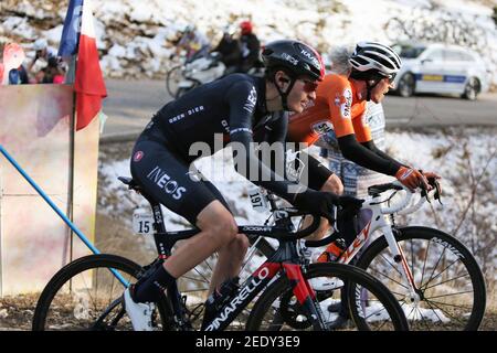 Stephane Rosseto von St. Michel - Auber93 und Carlos Rodriguez von INEOS Grenadiers während der Tour de la Provence, Etappe 3, Istr / LM Stockfoto