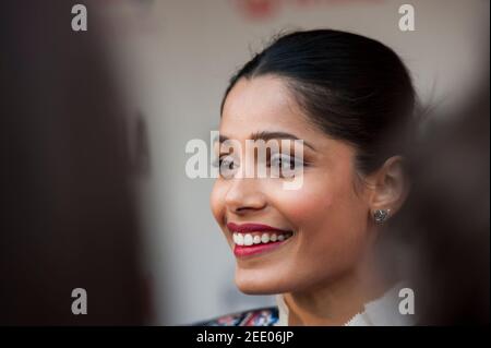 Frieda Pinto kommt bei der Guerilla UK Premiere von Sky Atlantic im Curzon, Bloomsbury, London, an. Bilddatum: Donnerstag, 6th. April 2017. Bildnachweis sollte lauten: © DavidJensen Stockfoto