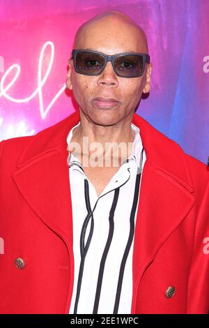 NEW YORK, NY - 25. März: RuPaul kommt zur Eröffnungsnacht der Engel in Amerika, die am 25. März 2018 im Neil Simon Theater in New York City stattfand. Quelle: Joseph Marzullo/MediaPunch Stockfoto