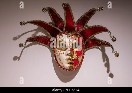 Isolierte Vollgesichtsmaske venezianischen mardi Gras. Traditionelle italienische Maske mardi Gras Stockfoto