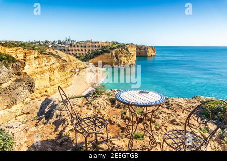 Schöner Strand Vale de Centeanes, Landschaften der Algarve, Portugal, Europa Stockfoto