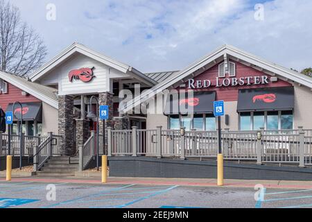 Buford, USA - Jan 17th 2021: Außenansicht des Restaurants Red Lobster in Buford, GA Stockfoto