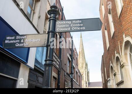 Dorking - Surrey: Informationsschild für lokale Sehenswürdigkeiten in Dorking, einer Marktstadt in Surrey UK Stockfoto