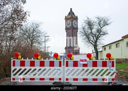 Parkinsel in Ludwigshafen, Deutschland, während der saisonalen Überschwemmungen im Februar 2021. Am Ufer des Rheins gelegen, ist dieses Wohnviertel Stockfoto