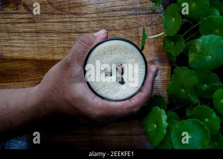 Eiskaffee ist eine Art von Kaffee Getränk serviert gekühlt, unterschiedlich gebrüht mit der grundlegenden Division kalt brauen – Brauen des Kaffees kalt, by Stockfoto