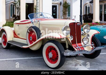 1933 Auburn '8-101' auf der Ausstellung 'Cars on Fifth' - Naples, Florida, USA Stockfoto