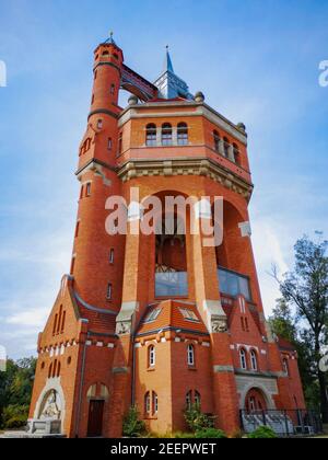 Breslau August 14 2018 Seitenschau zu rotem Ziegelwasser Turm Stockfoto