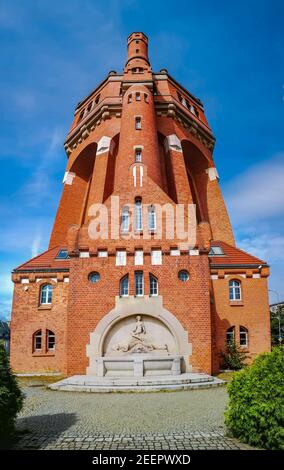 Breslau August 14 2018 symmetrische Ansicht des Wasserturms Stockfoto