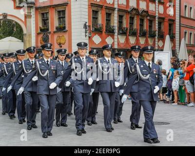 Breslau August 15 2018 Polnisches Truppenfest auf dem Marktplatz Stockfoto