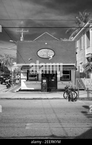 "Duces" Off the Hook Seafood Restaurant in Key West, Florida, FL USA. Südlichster Punkt in den kontinentalen USA. Urlaubsziel der Insel. Stockfoto