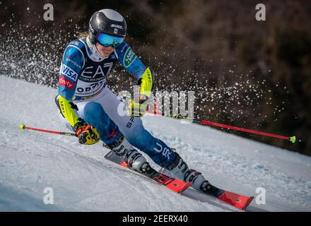 16. Februar 2021, Italien, Cortina D´ampezzo: Alpinski: Weltmeisterschaft, Parallel, Damen: Paula Moltzan aus den USA auf der Piste. Foto: Michael Kappeler/dpa Stockfoto