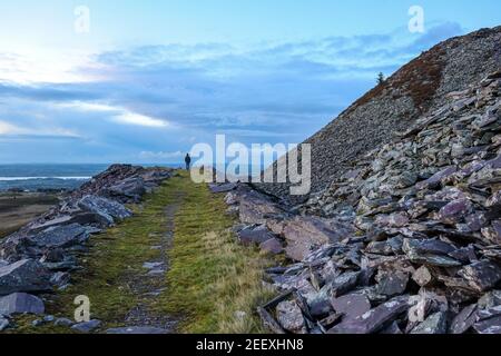 Abendhimmel vom Quarrymen Pfad moel tryfan Slate Quarry Rhosgadfan, Gwynedd, snowdonia, Nordwesten wales, Großbritannien Stockfoto