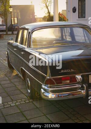 Oldtimer Mercedes-Benz 220 S. Stockfoto