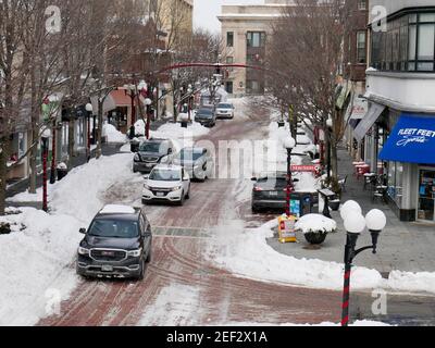 Marion Street, Downtown Oak Park, Illinois nach einem starken Schneefall. Stockfoto