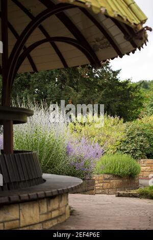 Der Duft- und Berührungsgarten im Botanischen Garten in Dahlem, Berlin. Stockfoto