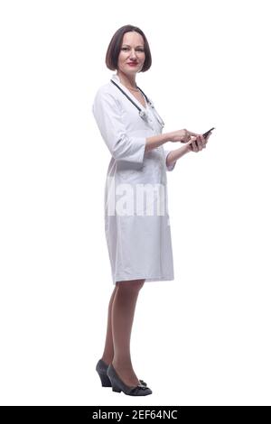 Frau Arzt die Wahl eines Kontakts in ihrem Smartphone. Stockfoto