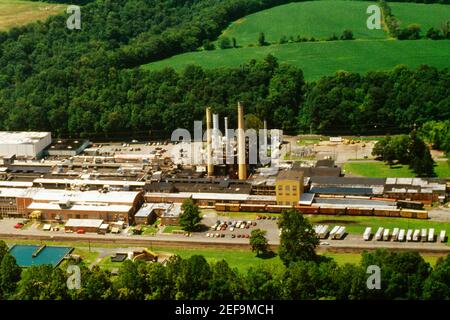 Luftaufnahme einer Papierfabrik, Milford, New Jersey, USA Stockfoto