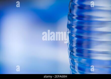 Eine Flasche Wasser in Nahaufnahme Stockfoto