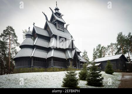 Gol Stabkirche ursprünglich aus Hallingdal, Norwegen. Stockfoto