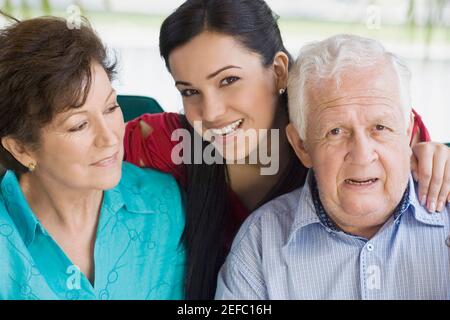 Porträt eines älteren Paares mit ihrer Enkelin Stockfoto