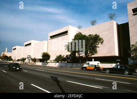 Gebäude entlang der Straße, Air and Space Museum, Washington DC, USA Stockfoto