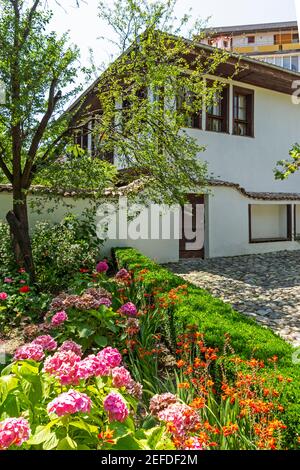 KARLOVO, BULGARIEN - 3. AUGUST 2014: Nationalmuseum Vasil Levski in der Stadt Karlovo, Region Plovdiv, Bulgarien Stockfoto