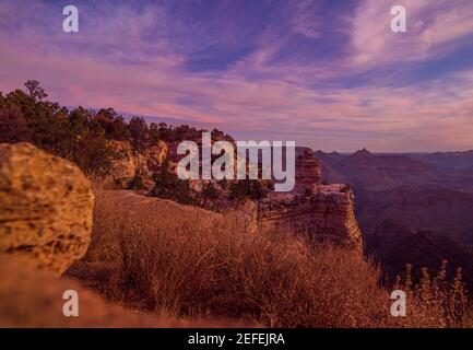 Wunderschöne Landschaft des Grand Canyon im Mondlicht Stockfoto