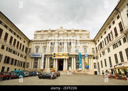 Fassade eines Palastes, Herzogspalast, Genua, Italien Stockfoto