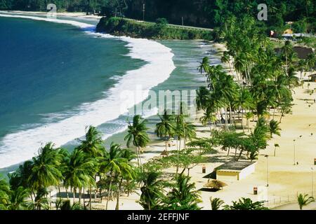 Panoramablick auf Maracas Beach an einem sonnigen Tag, Trinidad, Karibik Stockfoto