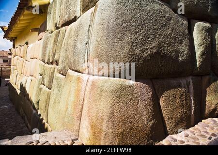 Nahaufnahme einer Steinmauer, Cuzco, Peru Stockfoto