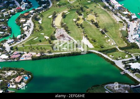 Luftaufnahme der touristischen Resorts entlang des Meeres, Florida Keys, Florida, USA Stockfoto