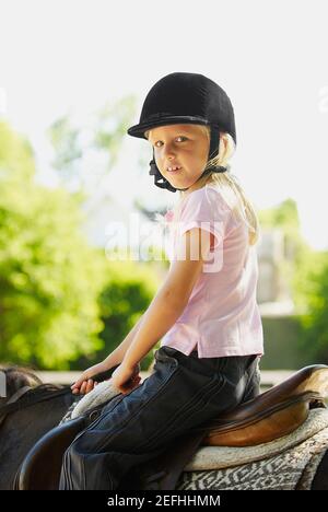 Porträt eines Mädchens Reiten Stockfoto