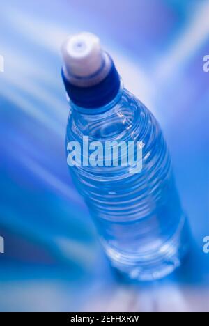 Eine Flasche Wasser in Nahaufnahme Stockfoto