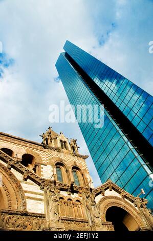 Blick auf Gebäude in einer Stadt, Trinity Church, John Hancock Tower, Boston, Massachusetts, USA Stockfoto