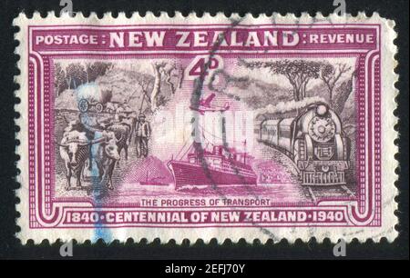 NEUSEELAND - UM 1940: Stempel gedruckt von Neuseeland, zeigt Fortschritt des Transports, um 1940 Stockfoto