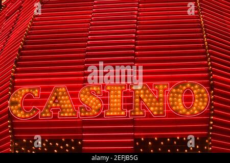 Neon-Schild an einem Casino, Las Vegas, Nevada, USA Stockfoto