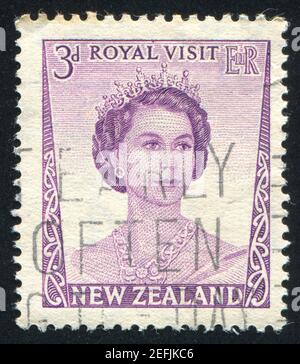 Neuseeland - ca. 1953: Briefmarke gedruckt von Neuseeland zeigt Königin Elizabeth II., ca. 1953 Stockfoto