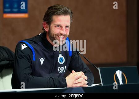 Kiew, Ukraine. Februar 2021, 17th. KIEW, UKRAINE - 17. FEBRUAR: Rik De Mil vom Club Brugge während einer Pressekonferenz des Club Brugge im NSK Olimpiyskiy am 17. Februar 2021 in Kiew, Ukraine, vor der UEFA Europa League Runde des Fußballspiels 32 gegen Dynamo Kiew. (Foto von Andrey Lukatsky/Orange Pictures) Credit: Orange Pics BV/Alamy Live News Stockfoto