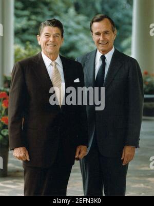 Offizielles Porträt von Präsident Reagan und Vizepräsident Bush 1981. Stockfoto