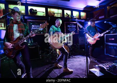 Travis betrat die Bühne im Hard Rock Cafe London, wo sie ihre größten Hits sowie neues Material von ihrem neuesten Album Everything At Once, i, aufführten Stockfoto