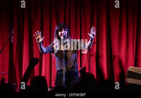 Lou Doillon und ihre Band in der Bush Hall Stockfoto