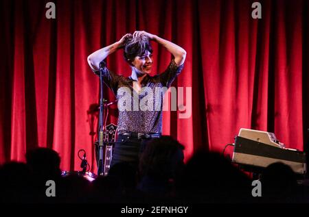 Lou Doillon und ihre Band in der Bush Hall Stockfoto