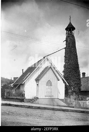 Alter Kirchturm und St. Peter's Episcopal Church, Tacoma, 23. Mai 1893 (WAITE 4). Stockfoto