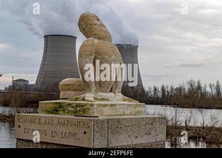 Belleville sur Loire, Frankreich. Februar 2021, 16th. Electricité de France (EDF) Kühltürme im Kernkraftwerk Belleville sur Loire. Stockfoto