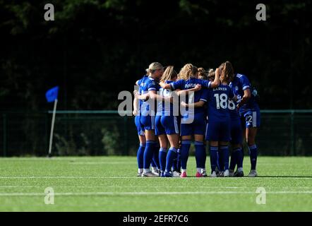 Datei Foto vom 27-09-2020 von Leicester City Spieler bilden eine Huddle vor dem Vitality Women's FA Cup Quarter Final Match im Farley Way Stadium, Loughborough. Ausgabedatum: Mittwoch, 17. Februar 2021. Stockfoto