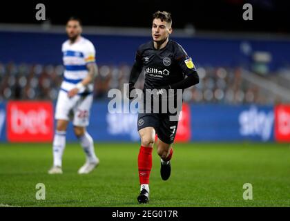 London, Großbritannien. Februar 2021, 18th. 17th. Februar 2021; The Kiyan Prince Foundation Stadium, London, England; English Football League Championship Football, Queen Park Rangers versus Brentford; Sergi Canos of Brentford Kredit: Aktion Plus Sports Images/Alamy Live News Stockfoto